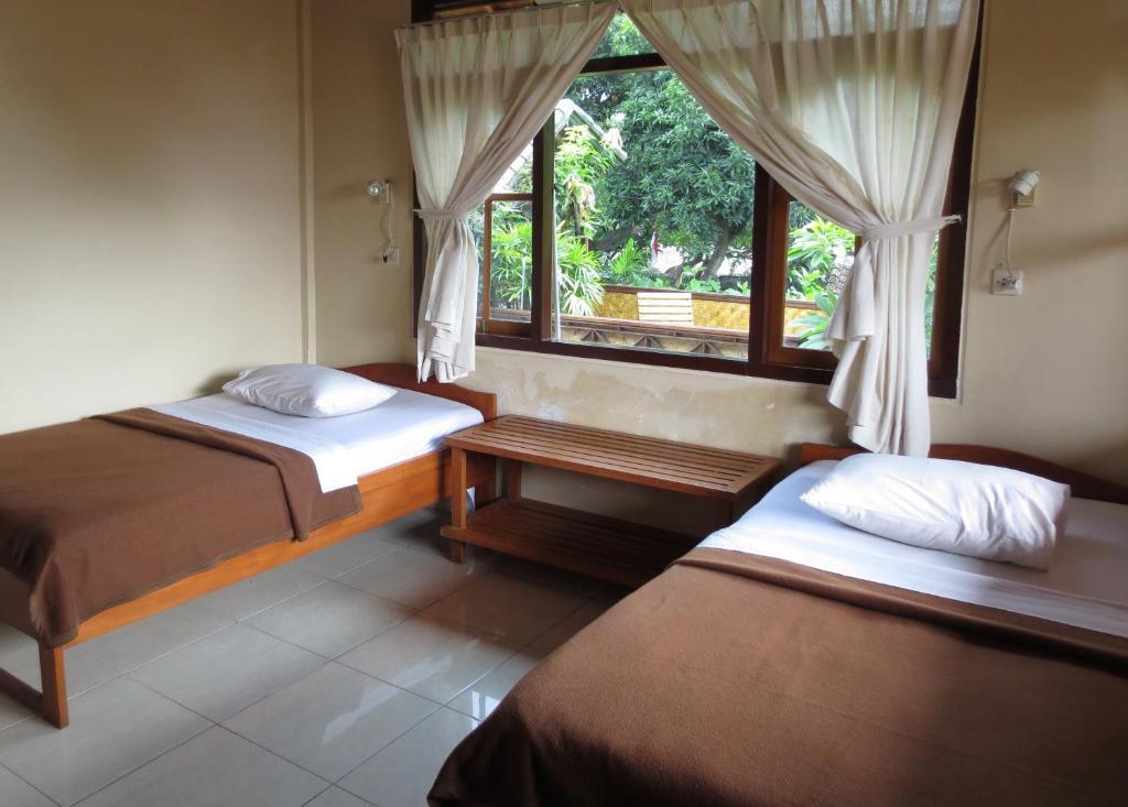 Paradise Palm Beach Bungalows And Dive Center Tulamben Rom bilde